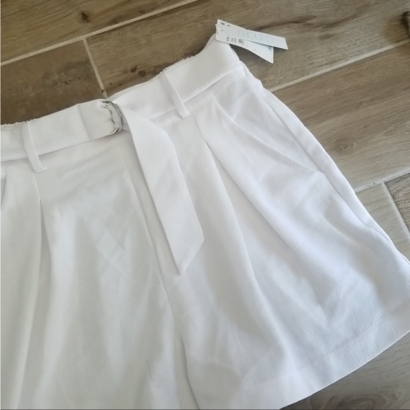 NWT Nordstrom Abound white belted pleat high waisted shorts Large - Picture 3 of 10